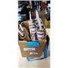 Image 2 : BOX OF DRYWALL AND ACOUSTIC CAULKING DSA20 AND OTHERS
