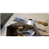 Image 2 : TRAY OF TOOLS