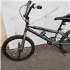 Image 3 : BLACK SUPERCYCLE BMX BIKE
