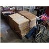 Image 1 : PALLET OF TILE