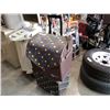 Image 1 : Creative options serger and sewing machine travel cases