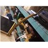 Image 2 : LARGE VINTAGE PAPER CUTTER