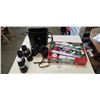 Image 1 : 2 pairs of binoculars and pokerset
