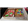 Image 1 : 2 TRAYS OF SIMPSONS, HALLOWEEN AND XMAS PEZ DISPENSERS