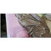 Image 2 : 4 BOLTS OF FABRIC - APPROX 30 INCHES WIDE