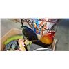 Image 2 : ROOSTER COLLECTION, METAL WALL ART, PLATES