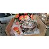 Image 1 : FOOD WARMER, SERVING TRAY AND DISH