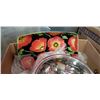 Image 2 : FOOD WARMER, SERVING TRAY AND DISH
