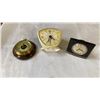 Image 2 : TRAY OF DRESSER CLOCKS