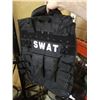 Image 2 : NEW TACTICAL VEST WITH REMOVEABLE SWAT PATCHES