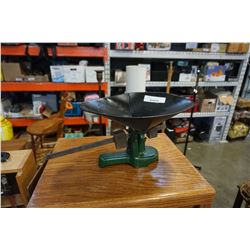 ANTIQUE SCALE