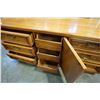Image 6 : OAK 6 DRAWER DRESSER