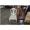 Image 2 : 4 VINTAGE CHAIRS