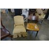 Image 3 : 4 VINTAGE CHAIRS