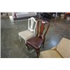 Image 4 : 4 VINTAGE CHAIRS