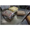 Image 2 : 3 FOOTSTOOLS