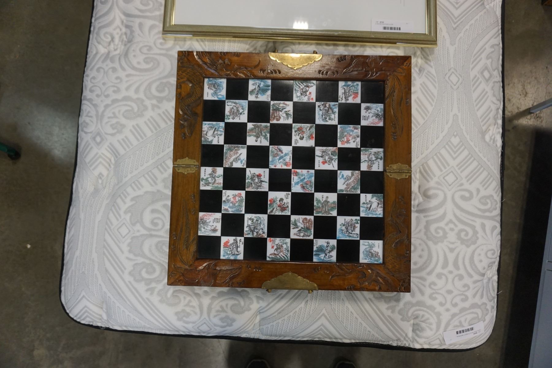 EASTERN CHESS SET WITH WOOD PIECES IN FOLDING WOOD BOX - Big Valley Auction