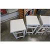 Image 3 : 4 WHITE BAR STOOLS