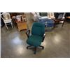 Image 1 : GREEN ROLLING OFFICE CHAIR