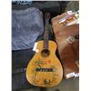 Image 1 : VINTAGE HAWAIIAN GUITAR