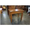 Image 2 : VINTAGE OAK 1 DRAWER DESK