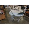 Image 2 : SWAN VINTAGE STROLLER