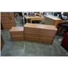 Image 1 : OAK 6 DRAWER DRESSER WITH NIGHTSTAND