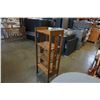 Image 2 : ANTIQUE OAK ARTS AND CRAFTS BOOKSHELF