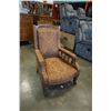 Image 3 : ANTIQUE OAK HIGHLY CARVED LIVING ROOM CHAIR - REUPHOLSTERED