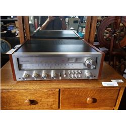 REALISTIC SA-2000 STEREO RECEIVER