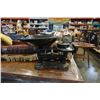 Image 2 : CAST IRON ANTIQUE SCALE