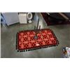 Image 1 : WOVEN MAT AND METAL CACTUS FIGURE