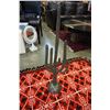 Image 3 : WOVEN MAT AND METAL CACTUS FIGURE