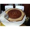 Image 2 : WOOD CROKINOLE BOARD AND GAME BOARDS