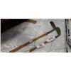 Image 2 : 2 ANTIQUE GOLF CLUBS MADE IN SCOTLAND AND REGINA
