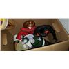 Image 3 : Box of collectible star wars cups and two speakers