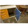 Image 3 : 2 piece dresser and shelf