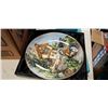 Image 2 : LOT OF GLASS BOWLS, PENDELFIN COLLECTOR PLATES