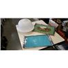 Image 1 : 2 VINTAGE TRAYS AND ANTIQUE GLASS SHADE
