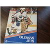Image 2 : 2 WAYNE GRETZKY CARDS AND 1983 OILERS VS JETS OFFICIAL MAGAZINE
