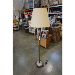 VINTAGE METAL FLOOR LAMP