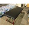 Image 1 : Master Massage Equipment Massage Table w/ Carrying Bag