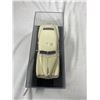 Image 4 : Lot Of 2 1/18 Scale Dyecast Cars, Porche And 1948 Chevrolet