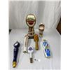 Image 1 : 6 Vintage Beer Pulls And One Beer Tower