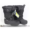 Image 1 : NEW ICE FIELDS WINTER BOOTS SIZE 13 BOYS