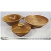 Image 1 : BOX OF WOODEN BOWLS