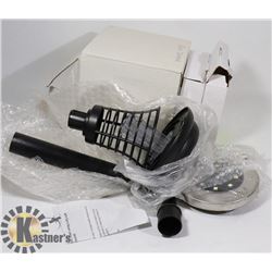 LOT OF 2 NEW SOLAR STUDS AND SOLAR BUG ZAPPER