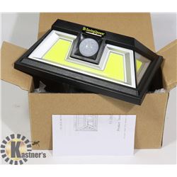 LOT OF 2 NEW SOLAR SECURITY LED LIGHTS