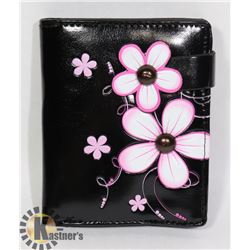 NEW SHAG WEAR WOMENS WALLET