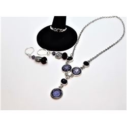 24)  SET OF AMETHYST AND GARNET COLORED